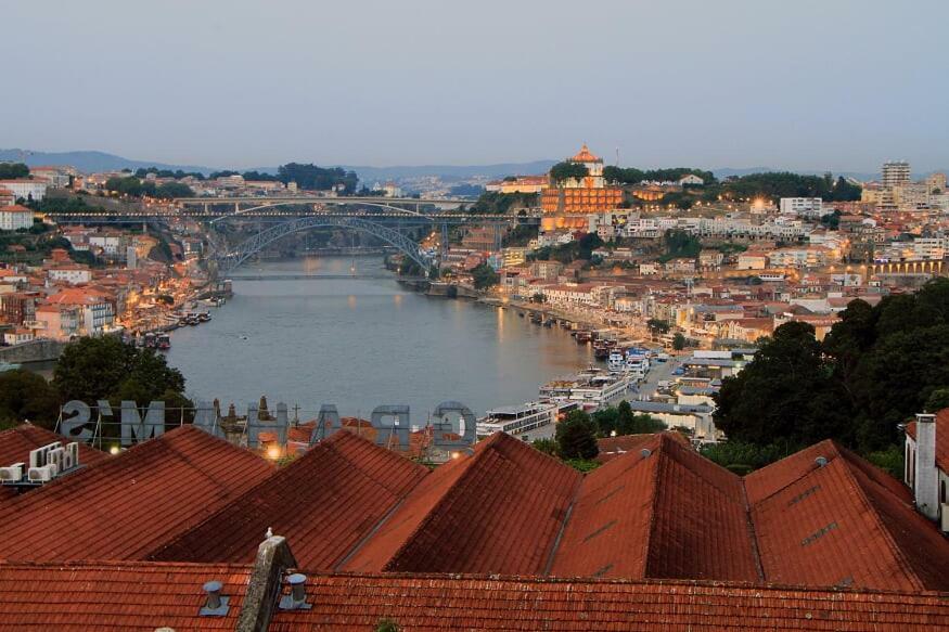 Historical Porto/Gaia Apartment Exterior photo